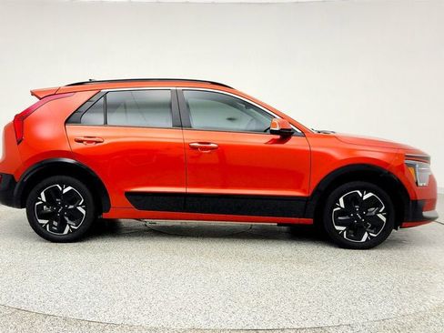 Used 2023 Kia Niro Wave image 4