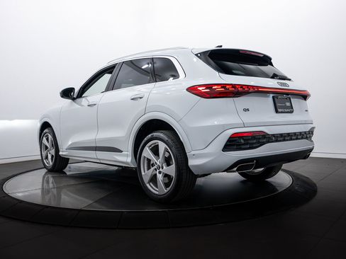 Certified 2025 Audi Q5 Premium Plus w/ Premium Plus image 5