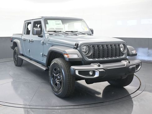 New 2026 Jeep Gladiator Sport image 9