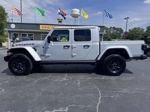 Used 2023 Jeep Gladiator Mojave w/ Trailer Tow Package AWD/4WD image 2