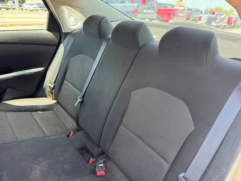 Used 2022 Kia Forte LXS FWD image 11