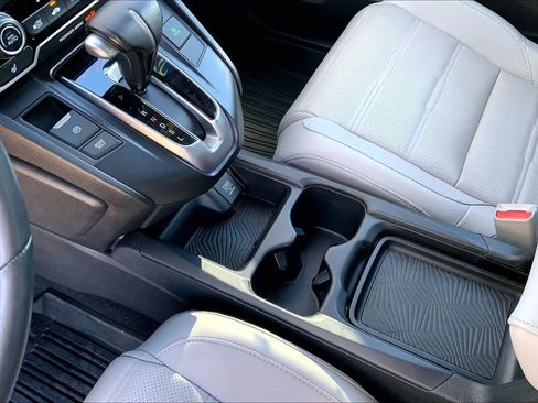 Used 2018 Honda CR-V Touring image 17