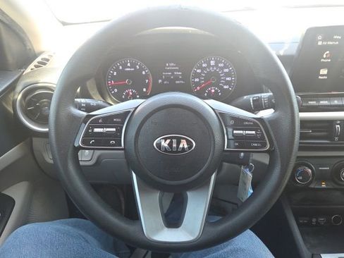 Used 2021 Kia Forte LXS FWD image 32