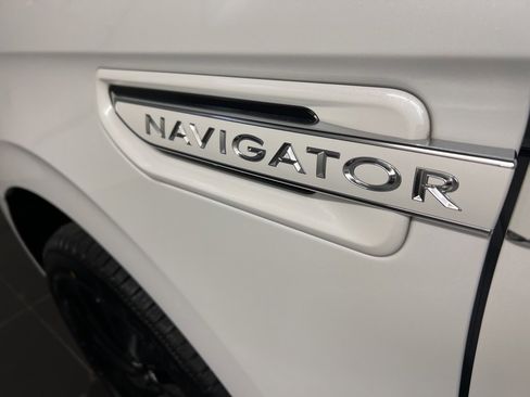 Used 2020 Lincoln Navigator L Reserve w/ Equipment Group 208A Reserve image 42
