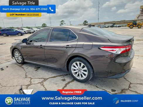 Used 2019 Toyota Camry LE FWD image 3