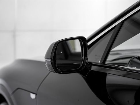 Used 2024 Cadillac Lyriq Tech image 40