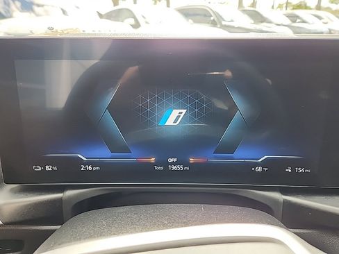 Used 2025 BMW i4 eDrive40 image 28