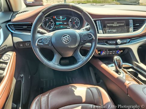 Used 2018 Buick Enclave Avenir w/ Avenir Technology Package AWD/4WD image 12