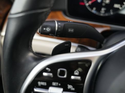 Used 2019 Mercedes-Benz E 300 4MATIC w/ Premium 1 Package image 57