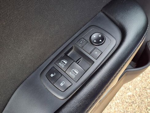 Used 2020 Dodge Challenger SXT w/ Blacktop Package image 12