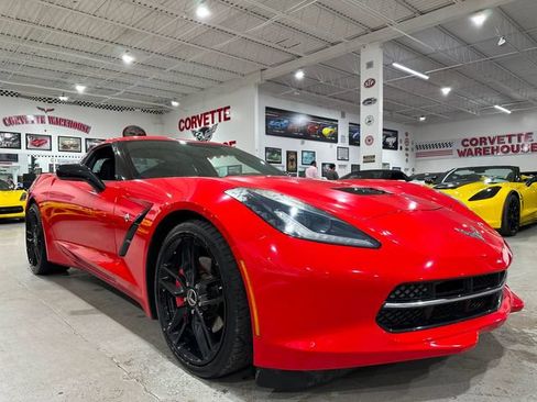 Used 2015 Chevrolet Corvette Stingray Coupe w/ 3LT Preferred Equipment Group RWD image 5