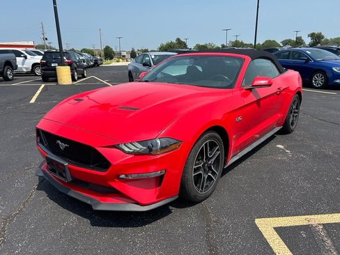 Used 2019 Ford Mustang GT Premium RWD image 7