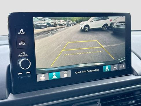 Certified 2025 Honda Pilot EX-L image 13