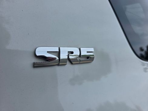 Used 2017 Toyota 4Runner SR5 RWD image 27