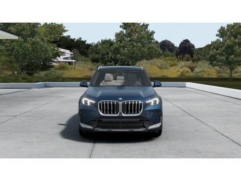 New 2026 BMW X1 xDrive28i w/ Technology Package image 3