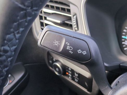 Used 2022 Ford Escape SEL image 28