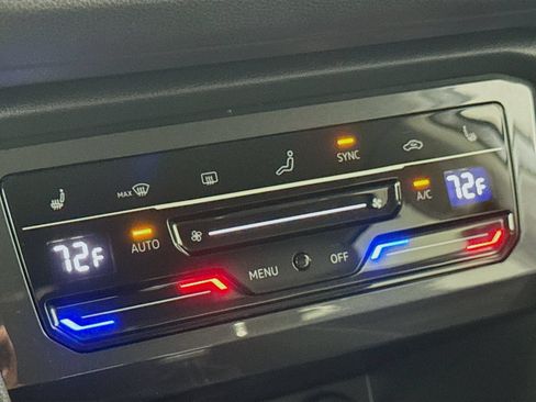Certified 2023 Volkswagen Tiguan SE AWD/4WD image 19