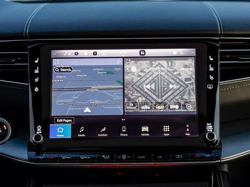 New 2026 Jeep Grand Wagoneer Limited image 17