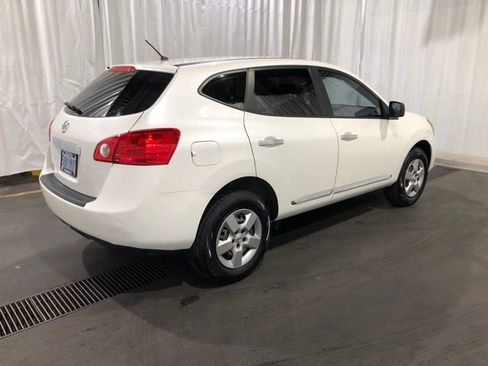 Used 2015 Nissan Rogue S image 3