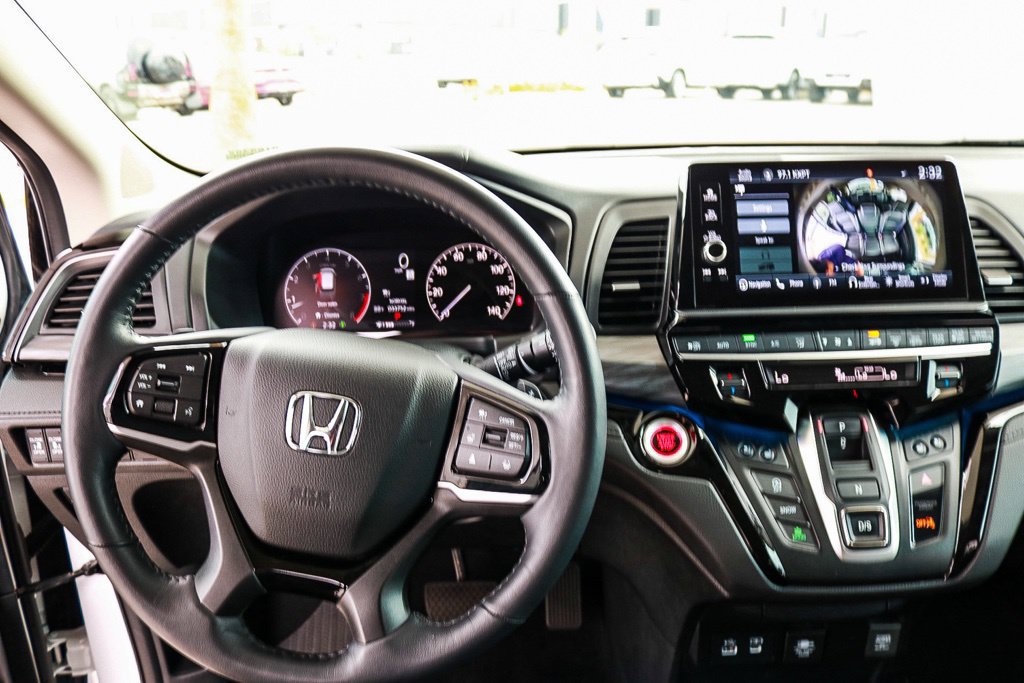 Used 2025 Honda Odyssey Elite image 8