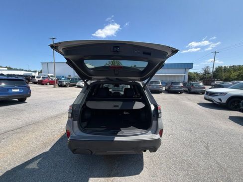 Used 2026 Subaru Forester Touring AWD/4WD image 5