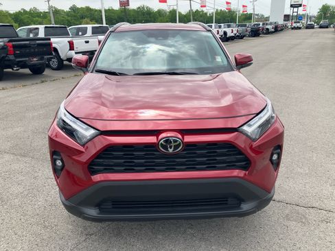 Used 2025 Toyota RAV4 XLE Premium w/ Weather Package AWD/4WD image 4