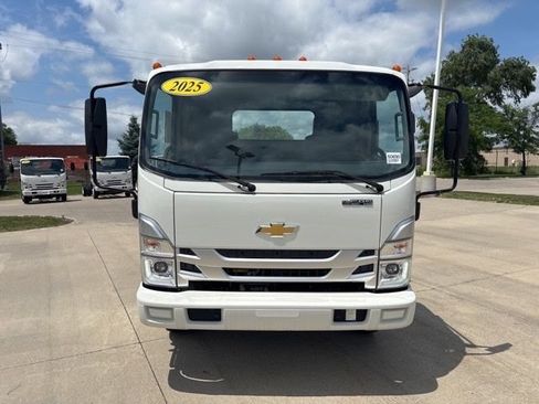 New 2025 Chevrolet Low Cab Forward 5500HG RWD image 32