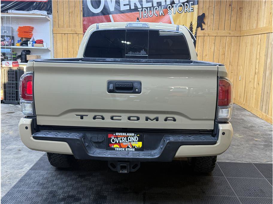 Used 2020 Toyota Tacoma TRD Off-Road w/ Technology Package AWD/4WD image 7