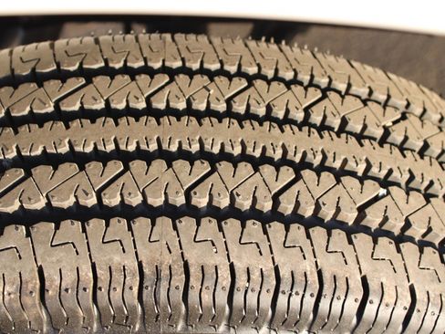 Used 2025 Chevrolet Express 2500 Extended w/ Communications Package image 34