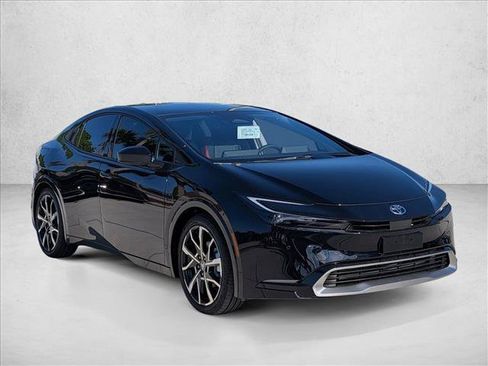 New 2026 Toyota Prius Plug-In Hybrid FWD image 7