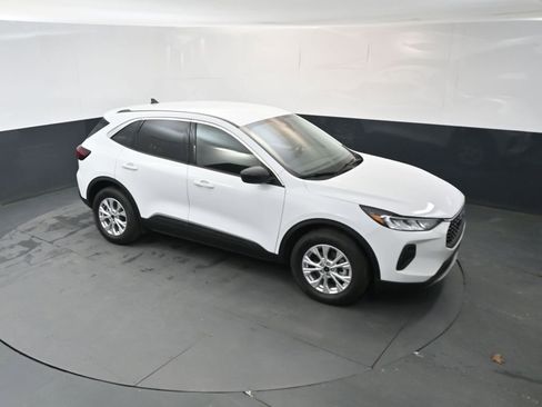 Used 2023 Ford Escape Active AWD/4WD image 33