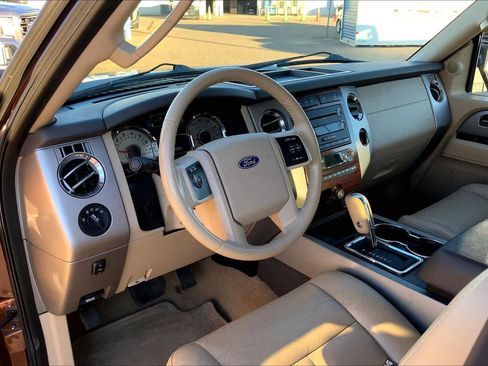 Used 2012 Ford Expedition EL XLT image 17