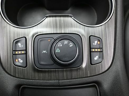 Used 2023 GMC Acadia SLT AWD/4WD image 47