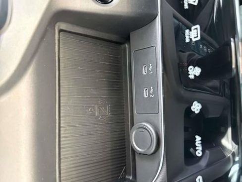 New 2026 Nissan Sentra SR w/ SR Premium Package FWD image 29