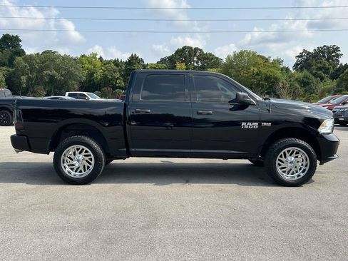Used 2014 RAM 1500 Express AWD/4WD image 8