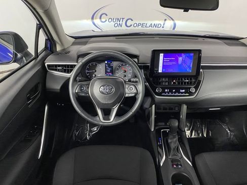 Used 2024 Toyota Corolla Cross LE image 18