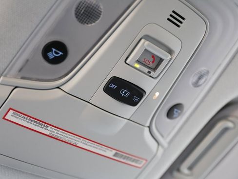 Certified 2022 Toyota Prius XLE w/ Advanced Technology Package image 31