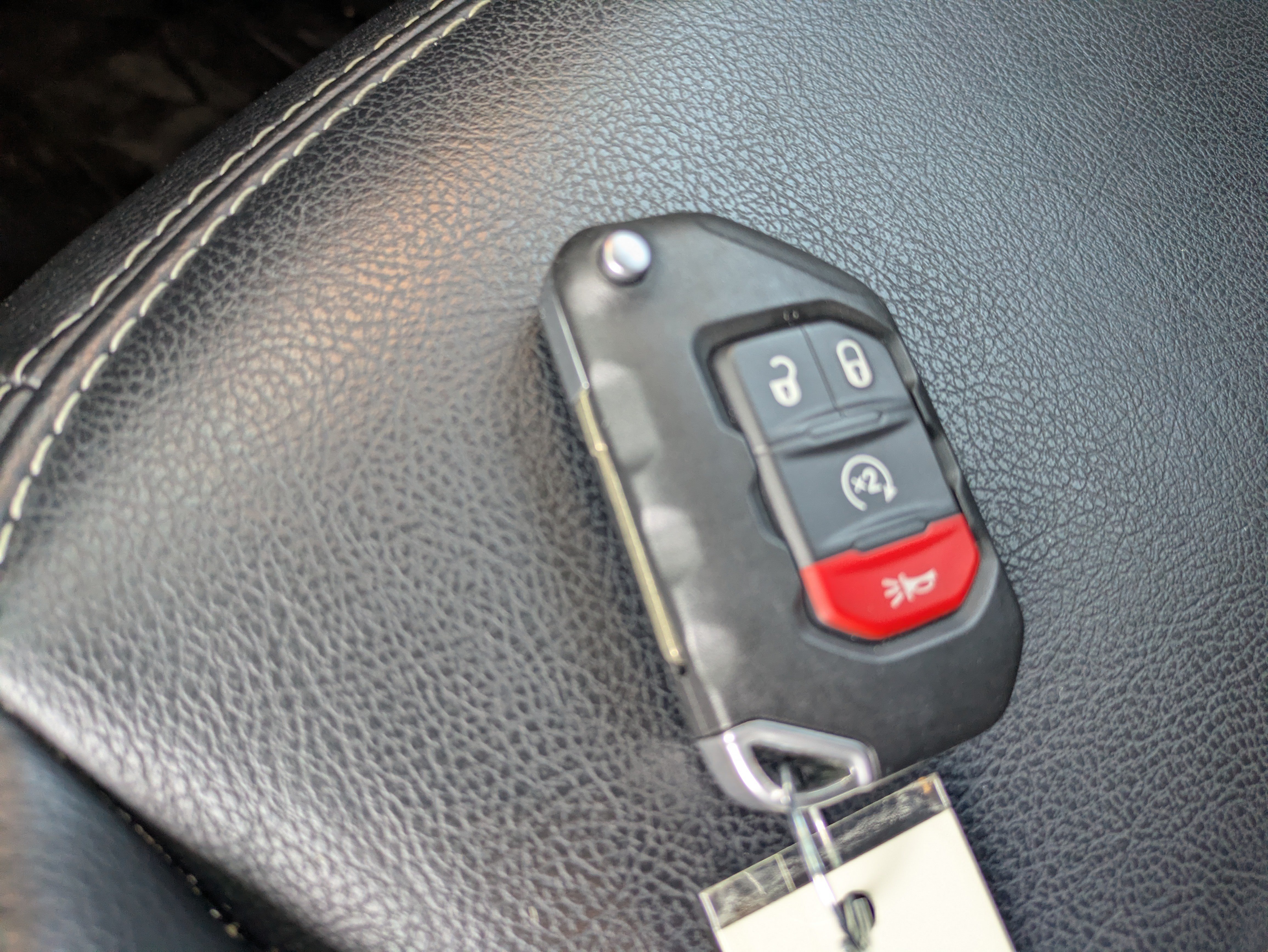 Used 2021 Jeep Wrangler Unlimited Sahara AWD/4WD image 28