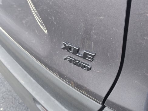 Used 2024 Toyota RAV4 XLE AWD/4WD image 11