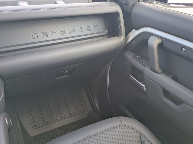 New 2026 Land Rover Defender 110 S AWD/4WD image 17