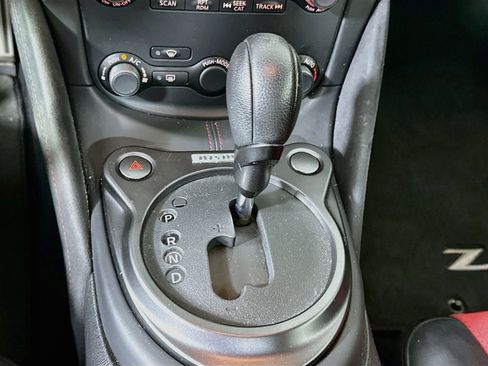 Used 2016 Nissan 370Z NISMO RWD image 25