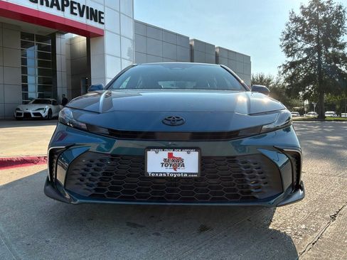 New 2026 Toyota Camry SE FWD image 3