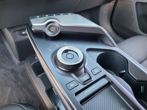 New 2025 Kia EV6 Wind image 11