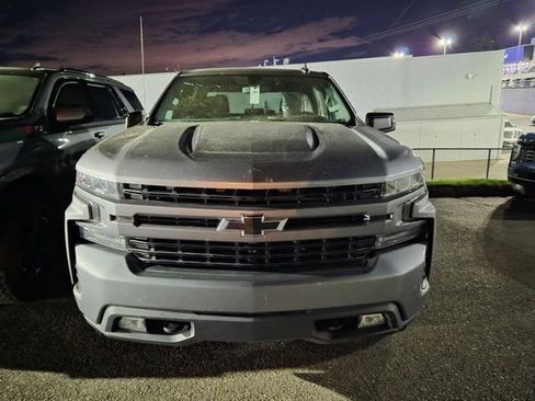 Used 2021 Chevrolet Silverado 1500 RST image 2