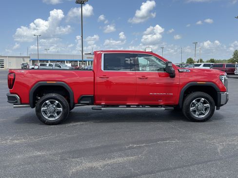 New 2026 GMC Sierra 3500 SLE w/ SLE Value Package AWD/4WD image 4