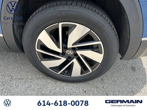 Used 2025 Volkswagen Atlas SEL AWD/4WD image 15
