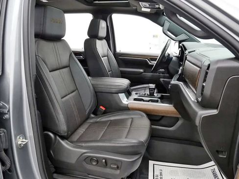 Used 2023 Chevrolet Silverado 1500 High Country w/ Technology Package AWD/4WD image 16