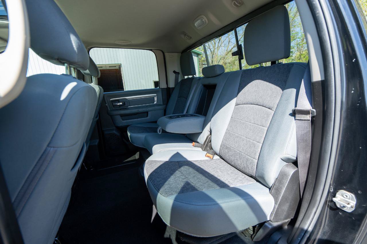 Used 2019 RAM 1500 Warlock AWD/4WD image 17