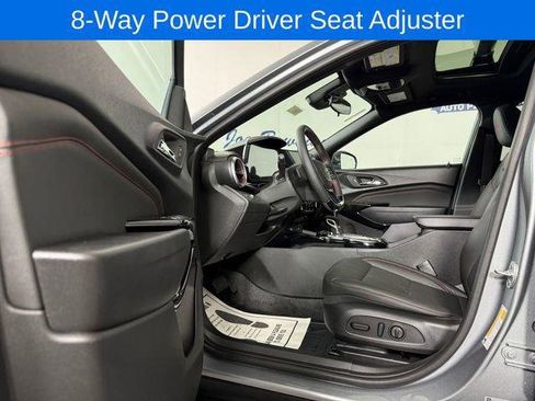 New 2026 Chevrolet Trax RS w/ Sunroof Package FWD image 11