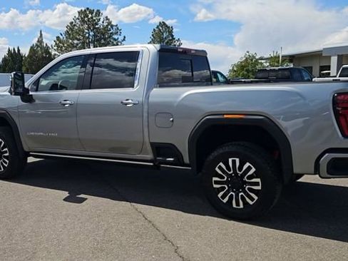 New 2026 GMC Sierra 2500 Denali Ultimate AWD/4WD image 6